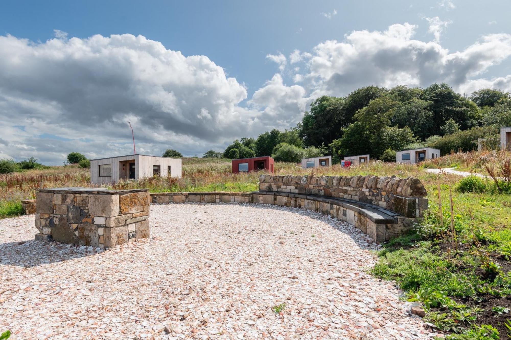 Rustic Cabins, Sea Views From Rewilded Farm With Highland Cows St Andrews Buitenkant foto